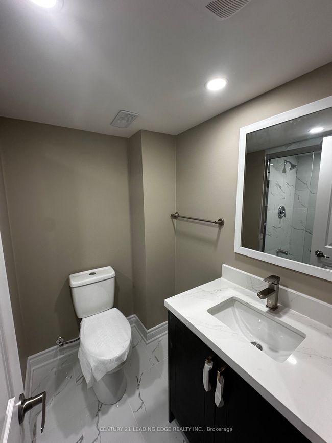 BSMT - 30 Huggins Dr, House other with 3 bedrooms, 3 bathrooms and 1 parking in Whitby ON | Image 14