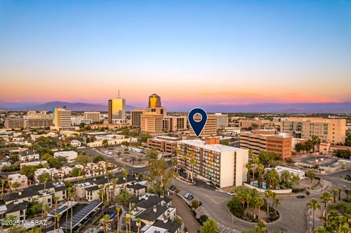 2h-425 W Paseo Redondo, Tucson, AZ, 85701 | Card Image