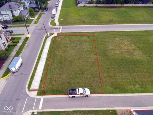 179 W Franklin St, Shelbyville, IN, 46176-1237 | Card Image