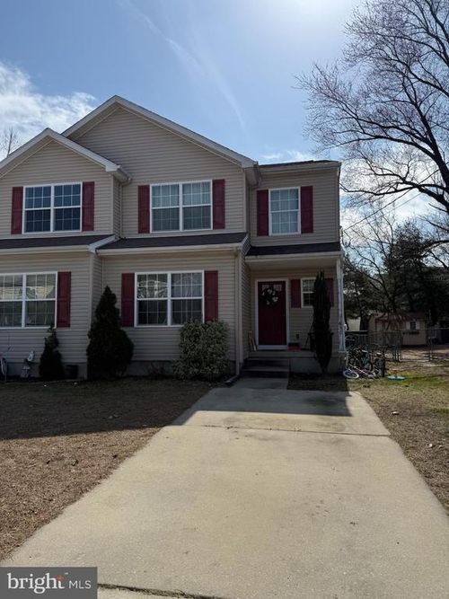 430 Broad St, SWEDESBORO, NJ, 08085-1008 | Card Image