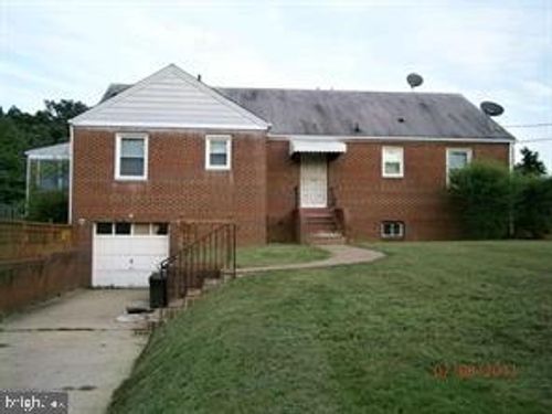 3209 Leslie Ave, TEMPLE HILLS, MD, 20748-4627 | Card Image