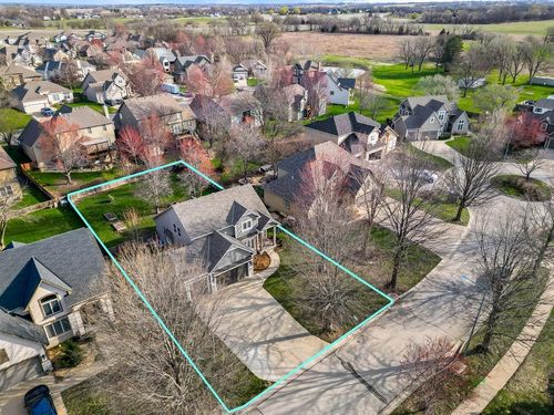 24012 Saint Andrews Ct, Paola, KS, 66071-5699 | Card Image