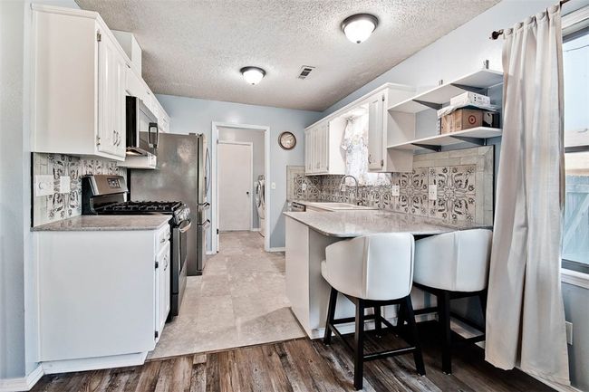 Kitchen | Image 4