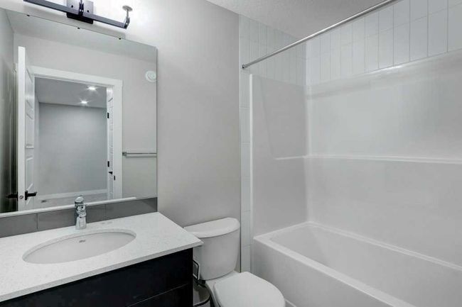82 Edith Green Nw, Home with 4 bedrooms, 3 bathrooms and 2 parking in Calgary AB | Image 23