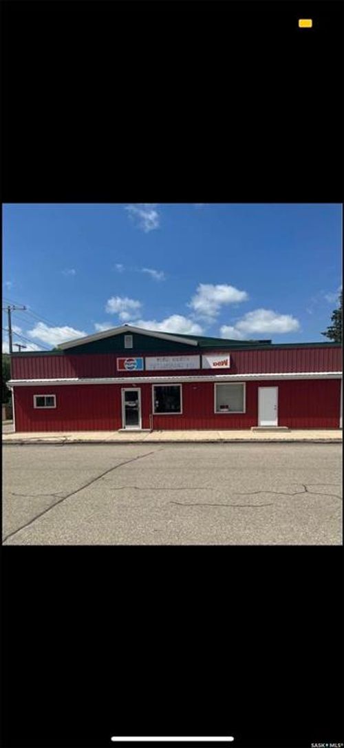 111 3 St, Bredenbury, SK, S0A0H0 | Card Image