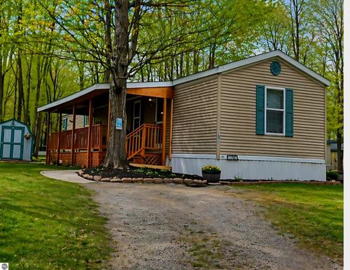 1265 Channel Way, Gladwin, MI, 48624-7822 | Card Image