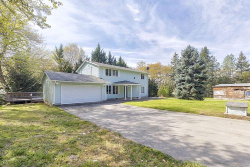 7764 Azalea Glen Rd, Glendale, OR, 97442-9759 | Card Image