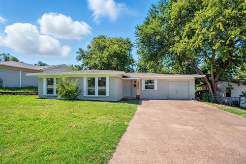 5253 Trail Lake Dr, Fort Worth, TX, 76133-1938 | Card Image