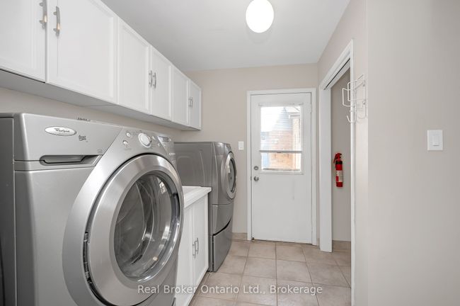 2013 Windy Oaks Dr, House other with 5 bedrooms, 4 bathrooms and 4 parking in Burlington ON | Image 13