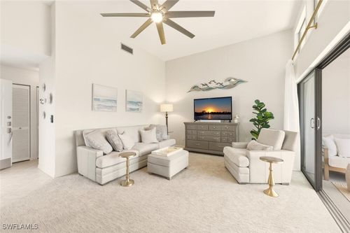 u202-559 Beachwalk Cir, NAPLES, FL, 34108-8733 | Card Image