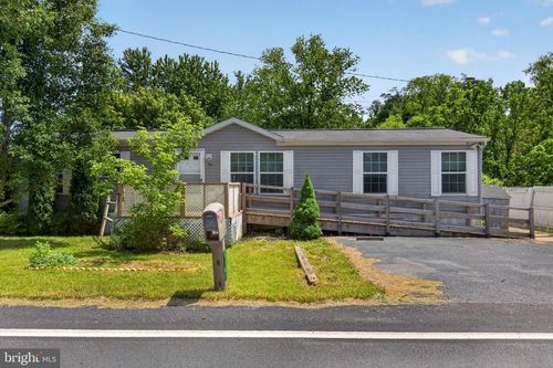 910 Pines Rd, ETTERS, PA, 17319-9635 | Card Image