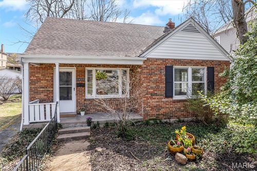 1420 Rankin Dr, Richmond Heights, MO, 63117-2236 | Card Image