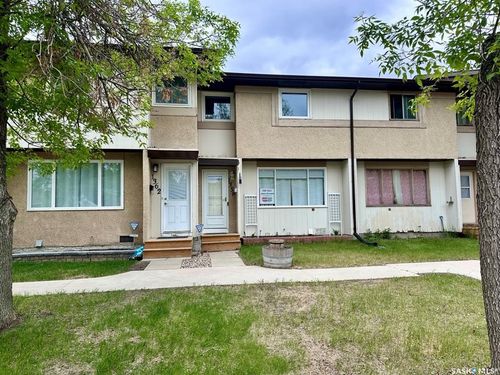 1358 Brown St, Regina, SK, S4N5M3 | Card Image