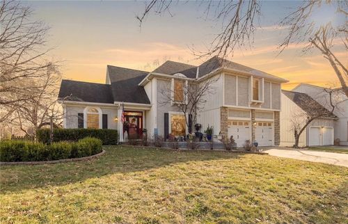 4203 Ne 57th Ter, Kansas City, MO, 64119-4675 | Card Image