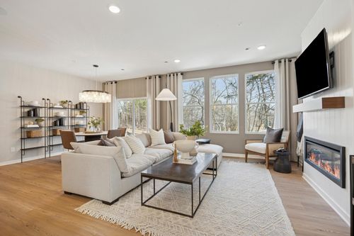 14399 104th Ave N, Maple Grove, MN, 55369-7432 | Card Image