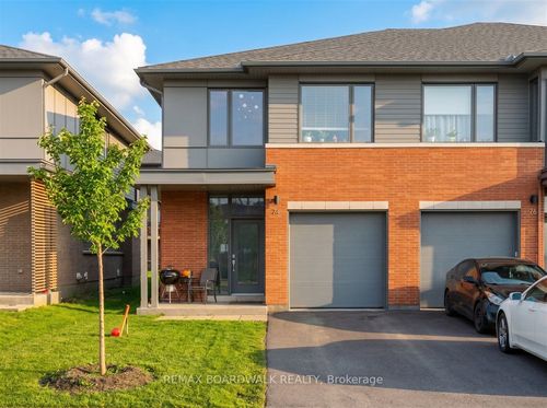 74 Michael Stoqua St, Ottawa, ON, K1K5A2 | Card Image