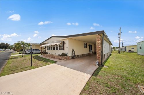 3148 Indian Village Ln, NORTH FORT MYERS, FL, 33917-1540 | Card Image
