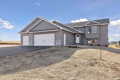 570 Gopher Way, NEW RICHMOND, WI, 54017 | Card Image