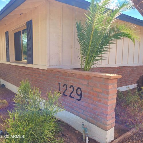 1229 E Manhatton Dr, Tempe, AZ, 85282-5525 | Card Image