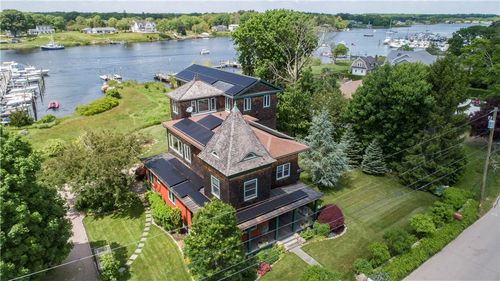 43 Avondale Rd, Westerly, RI, 02891-5003 | Card Image