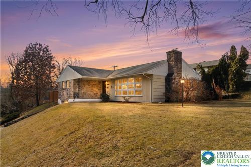 2030 W Union St, Allentown, PA, 18104-6454 | Card Image