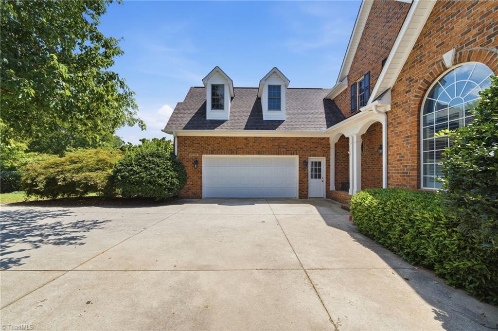 Residential in Oak Ridge 3