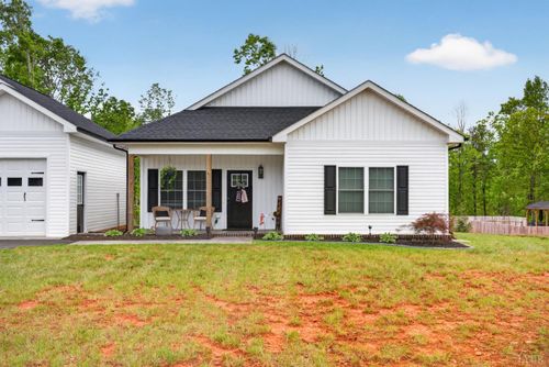 7793 Village Hwy, Concord, VA, 24538-2226 | Card Image