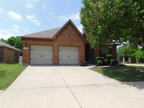 717 Partridge Dr, Aubrey, TX, 76227-3717 | Card Image