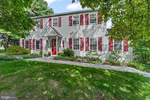 105 Helm Way, Downingtown, PA, 19335-1438 | Card Image
