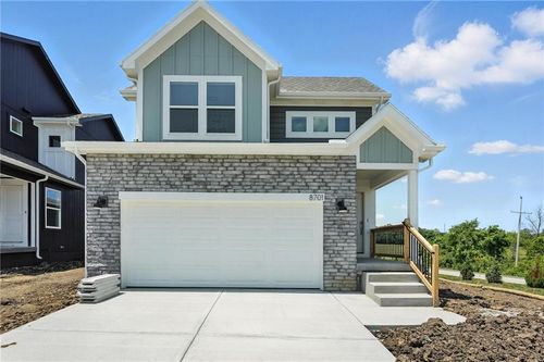 8708 Sw Edgewater Dr, Blue Springs, MO, 64064-5500 | Card Image