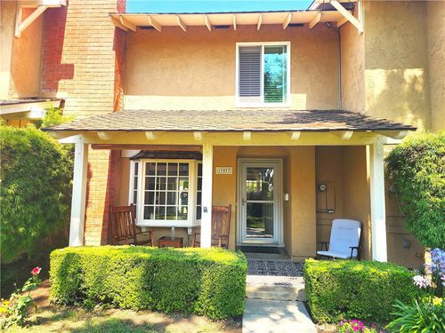 17077 Los Modelos St, Fountain Valley, CA, 92708-3922 | Card Image