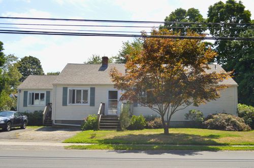 771 Connors Ln, Stratford, CT, 06614-2646 | Card Image