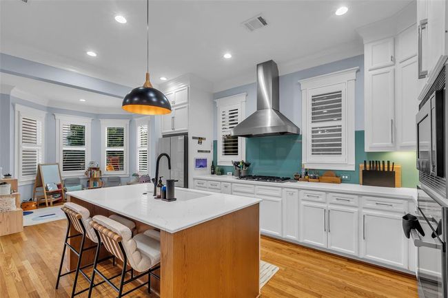 Another view of this amazing kitchen! | Image 17