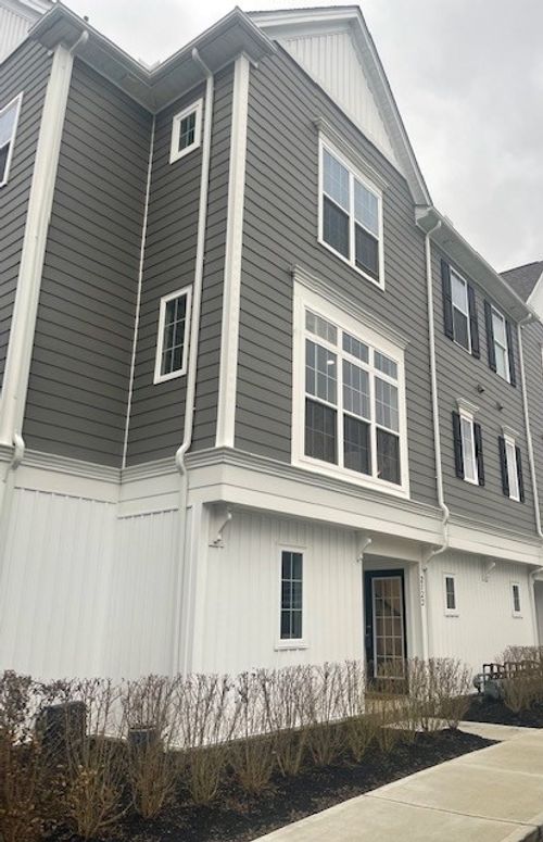 2122 Westcott Ln, Bridgeville, PA, 15017-4120 | Card Image