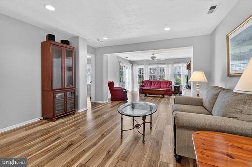 8 Peppergrass Dr N, MOUNT LAUREL, NJ, 08054-6902 | Card Image