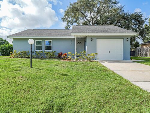 2725 1st Ln, Vero Beach, FL, 32968-2565 | Card Image