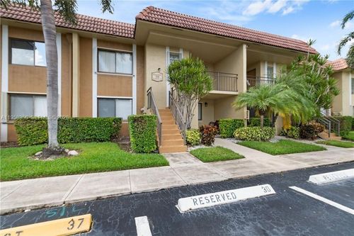 apt-204-321 Lakeview Dr, Weston, FL, 33326-1364 | Card Image