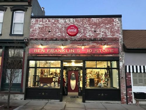 113 S 1st St, Pleasant Hill, MO, 64080-1603 | Card Image