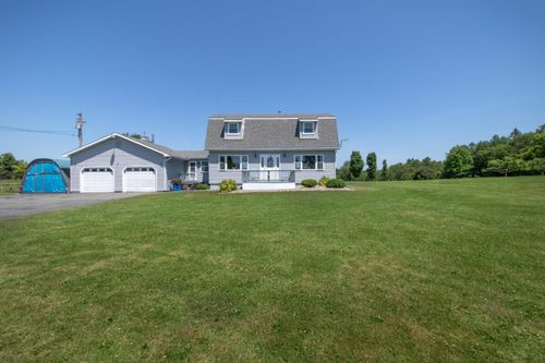 205 Water St, Orleans, VT, 05860-9324 | Card Image