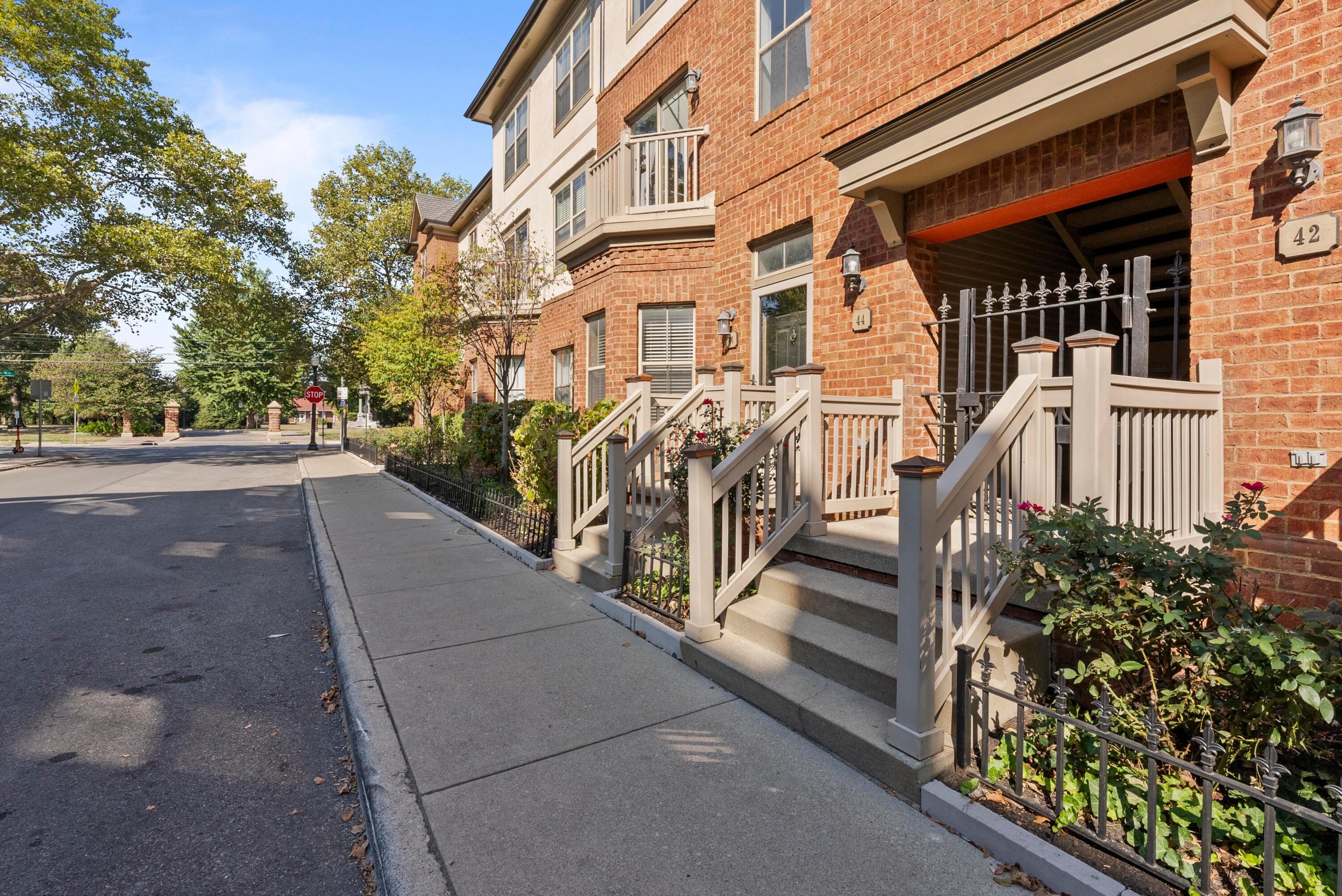 Russell St, Columbus, OH 43215