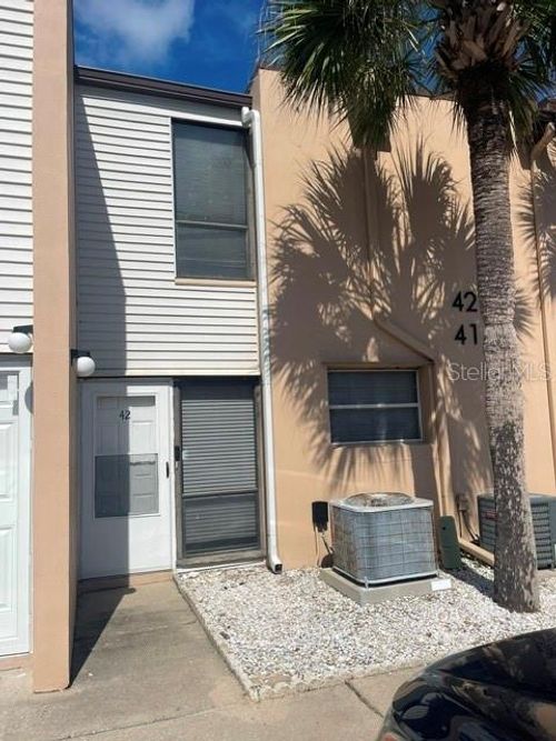 ut42-5500 Ocean Shore Blvd, ORMOND BEACH, FL, 32176-8928 | Card Image