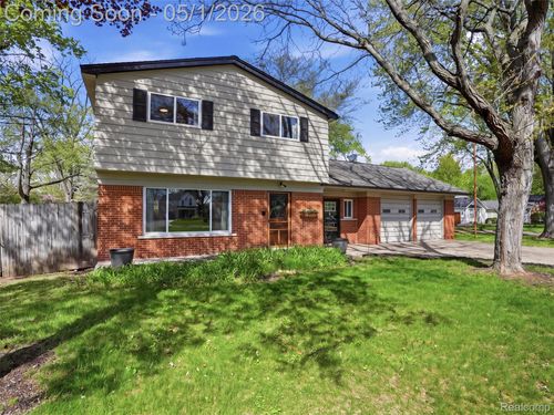 14931 Lyons St, Livonia, MI, 48154-3919 | Card Image