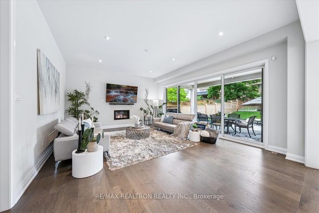 92 Klees Cres, House other with 4 bedrooms, 4 bathrooms and 2 parking in Aurora ON | Image 23