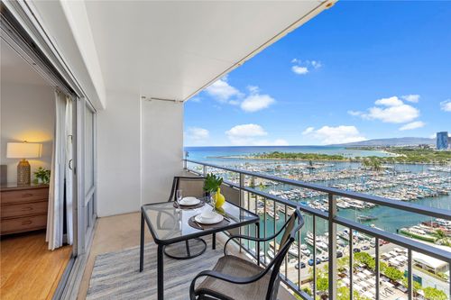 1729-1777 Ala Moana Blvd, Honolulu, HI, 96815-1652 | Card Image