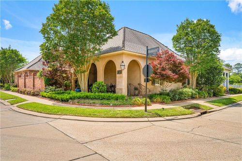 5977 Stonegate Dr, Alexandria, LA, 71303-2199 | Card Image