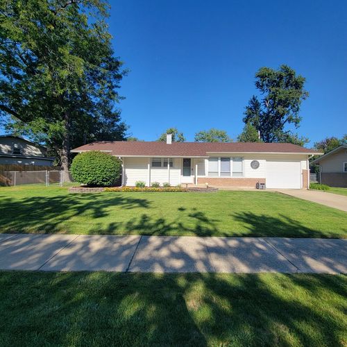 15001 Park Ave, Oak Forest, IL, 60452-1230 | Card Image