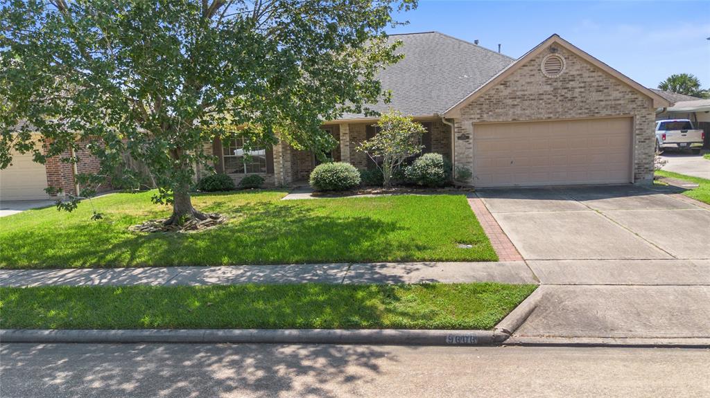 Rustic Gate Rd, LA Porte, TX 77571