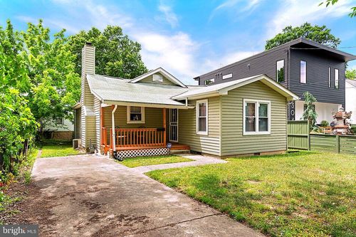 302 Quackenbos St Nw, WASHINGTON, DC, 20011-1328 | Card Image