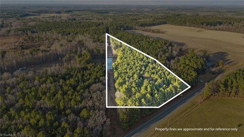 16034 Nc Highway 24 27, Eagle Springs, NC, 27242-8107 | Card Image