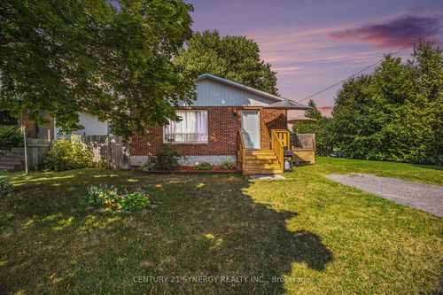 389 Thomas St, Carleton Place, ON, K7C3Z3 | Card Image